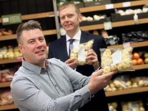 Glens of Antrim Potatoes and Marks & Spencer Ireland this week celebrated the arrival of a new batch of Irish Lumper potatoes 