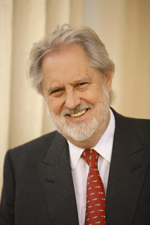 Patron David Puttnam will take part in this year’s planned programme of mini-seminars at the sixth Corona Fastnet Short Film Festival in Schull.