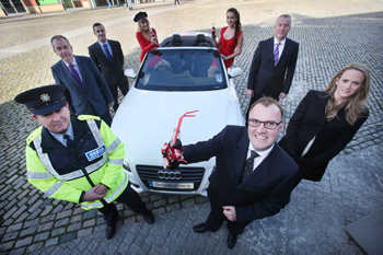 At the launch of Coca-Cola’s Designated Driver campaign are models Holly Carpenter and Kerri-Nicole Blanc together with (from left): Garda Derek Cloughley of the Garda National Traffic Bureau, VFI Chief Executive Padraig Cribben, Customer Marketing Executive for Licensed Trade at Coca-Cola HBC Ireland Peter Hughes, LVA Chairman Tom O’Brien, Sonya Sheils of MEAS/drinkaware.ie and National Customer Manager for Licensed Trade at Coca-Cola HBC Ireland Brian Maher.