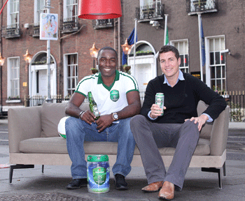 UEFA Champions League winner Andy Cole and Karl Fielding, Assistant Sponsorship manager of Heineken Ireland, launching Heinekens ‘Raise Your Game’ on-pack promotion in Dublin recently.