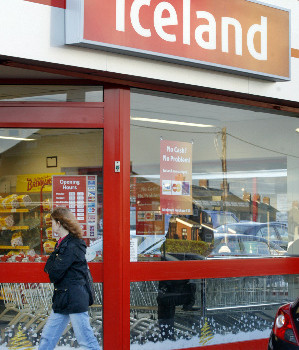 An Iceland advert criticising the Food Safety Authority of Ireland has been banned in the UK