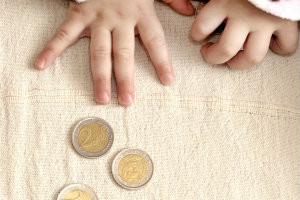 1.8 million people left with only &euro;100 after paying bills