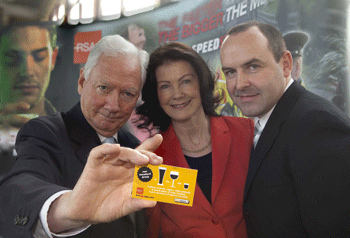 From left: Gay Byrne with drinkaware.ie Chief Executive Fionnuala Sheehan and RSA Chief Executive Noel Brett at the launch of drinkaware.ie’s Christmas 2009 ‘Morning After’ public information campaign.