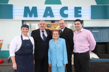 Retailers Grainne, TJ and Maire Talty, Mace representative Pat Reddan and Cathal Talty
