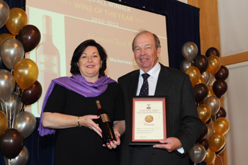 Christene and Robert Smith of Mackenway Distributors, winner of the ‘Wine of the Year 2010’ at the NOffLA Wine Show for Museum Real Reserva 2004.