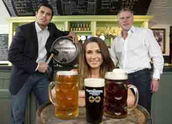 From left: Cork Hurling star Sean Og O Hailpin helped welcome The Porterhouse Brewing Company to Cork as he cracked open the first cask in The Porterhouse Cork with the help of Miss Universe Cork Katriona O Mahony and Mardyke Entertainment Complex owner Eddie Nicholson, just in time for the big launch event taking place this evening.