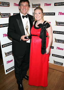 Bill Cullen, winner of Favourite Newcomer to Irish TV, with Nicky Wells, marketing manager, Walkers