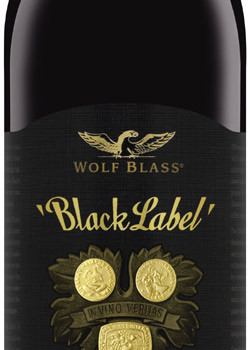Wolf Blass awarded International Red Winemaker of the Year