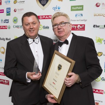 Malachy Hanberry, Sales and Retail Advisory Services director, Spar presents the award for Best New C-Store Product Launch 2014 to ShelfLife publisher John McDonald on behalf of Britvic for Club Zero