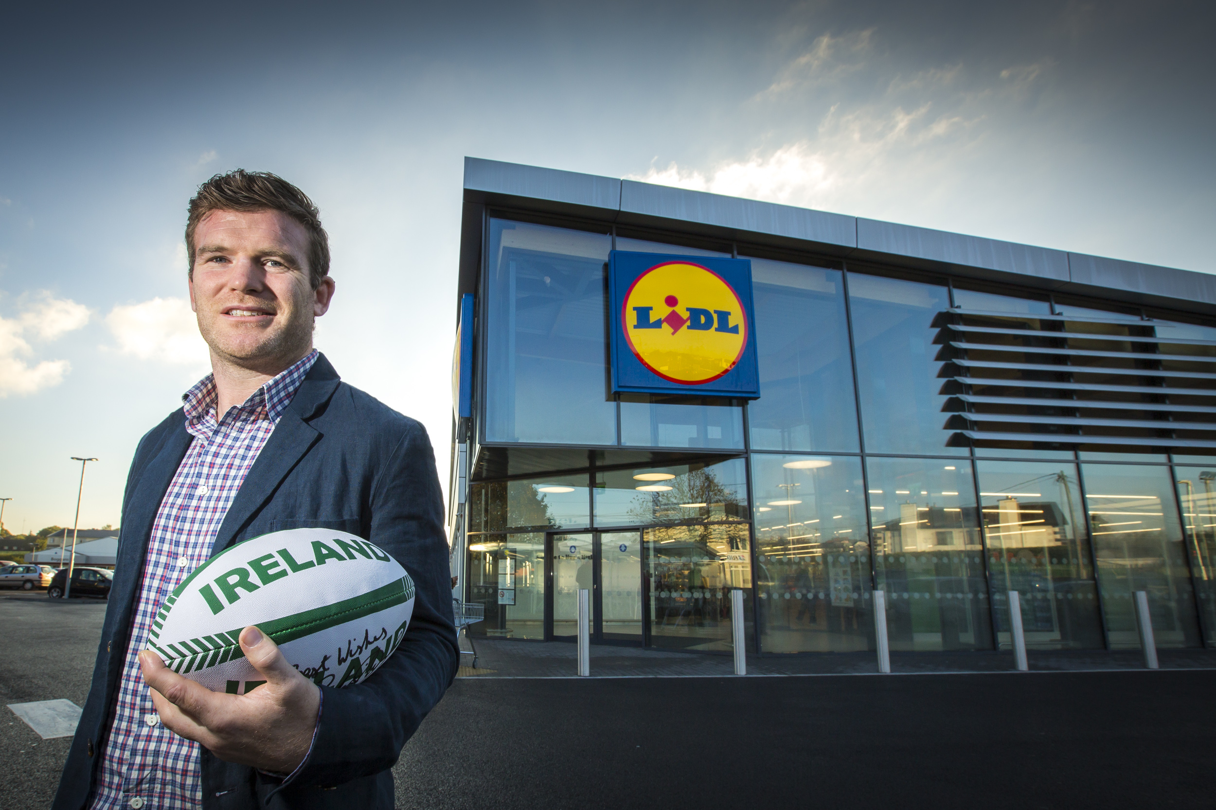 Lidl contributed more than half a billion Euro to the Irish economy in 2015