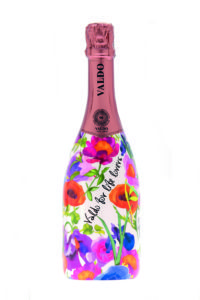 The Valdo Rosé Brut Floral Limited Edition 2016 bottle has been designed by Italian fashion-craftsman of colour, Fabrizio Selavi