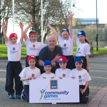 Paul O'Connell along with Community Games kids he and Aldi aim to help out