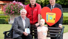 RTE presener Michael Lyster introduces Eurospar's defibrillator initiative with Eurospar Managing Director Malachy Hanberry and David Menzies, medical director at Cardiac First Responders Ireland