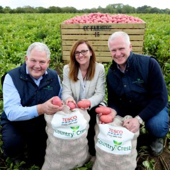 Sheila Gallagher, commercial director, Tesco Ireland with Michael and Gabriel Hoey, Country Crest