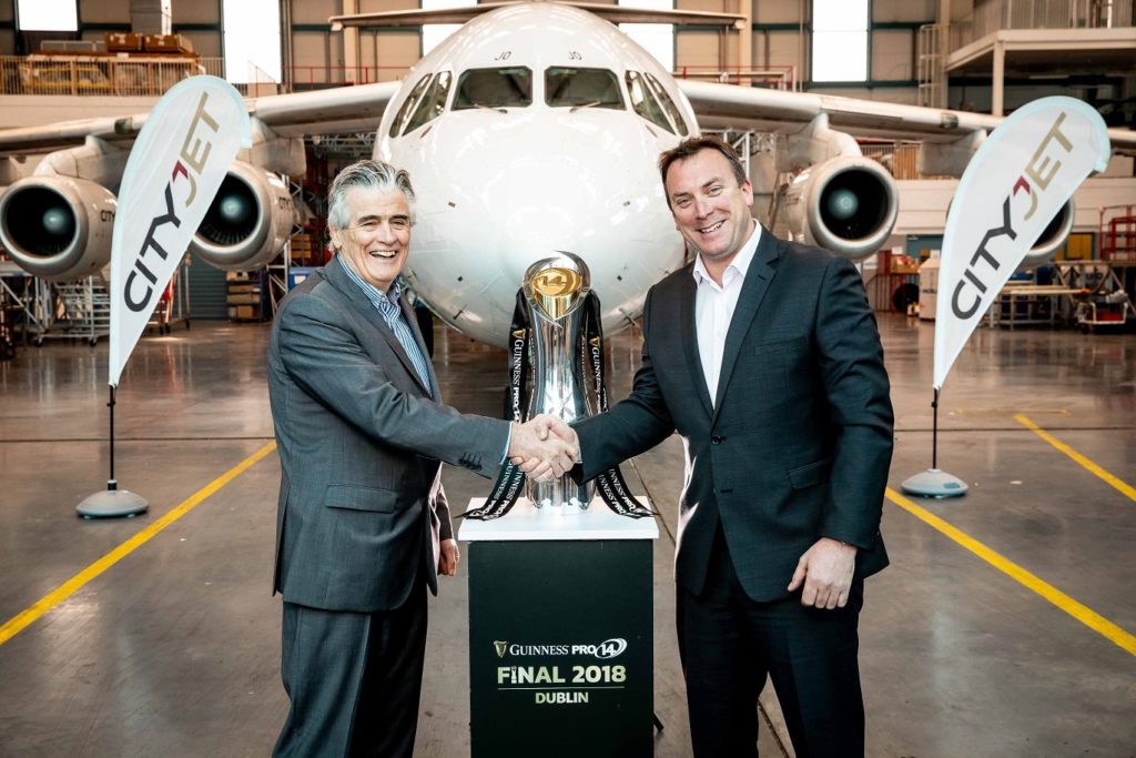 Pat Byrne (left) and Dermot Rigley celebrate the new partnership between Pro14 and CityJet