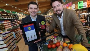 Alan Stewart, head of eCommerce at Lidl marks the new launch with Devan Hughes, CEO & co-founder of Buymie