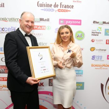 Jim Barry, managing director of the Barry Group presents the award for C-Store Wine of the Year to Marilyn Egan on behalf of Santa Rita