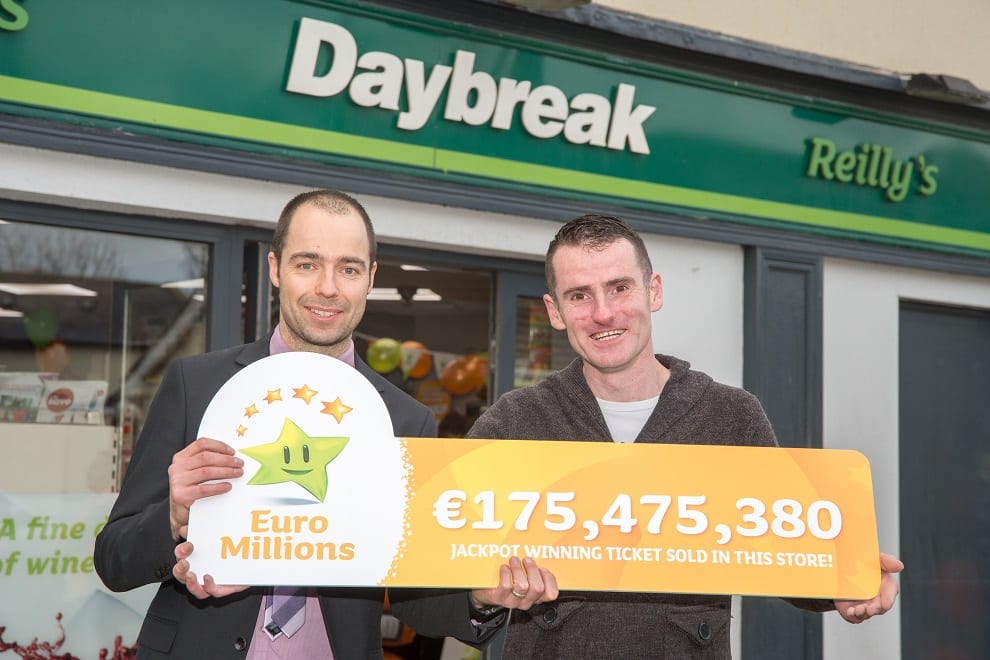 Thomas Gilligan, Musgrave Business Development Manager and Les Reilly, Daybreak Naul store owner