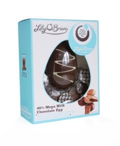 The new Lily O’Brien’s Mega Milk (40%) Chocolate Easter Egg (RRP: €15) includes seven discs from the newly-launched share bags collection