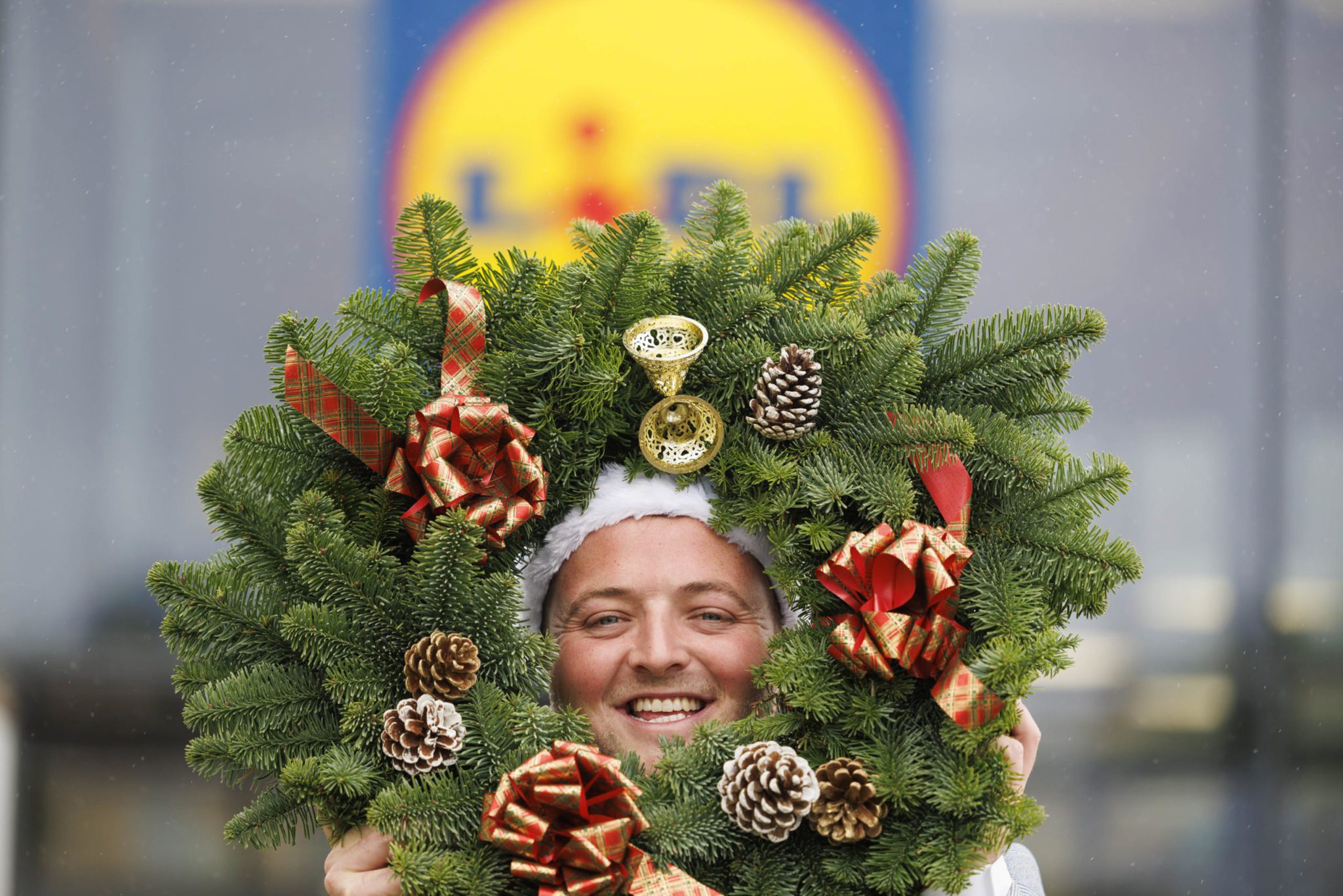 Conor Browne Wreaths secures new deal with Lidl Ireland Shelflife